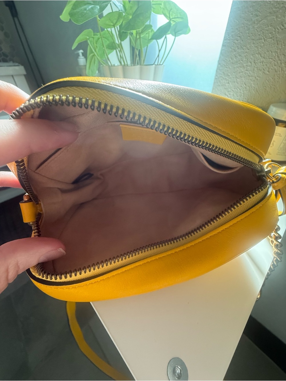 Gucci Marmont Small Camera Bag – Yellow Matelassé Leather Crossbody - Picture 6 of 6